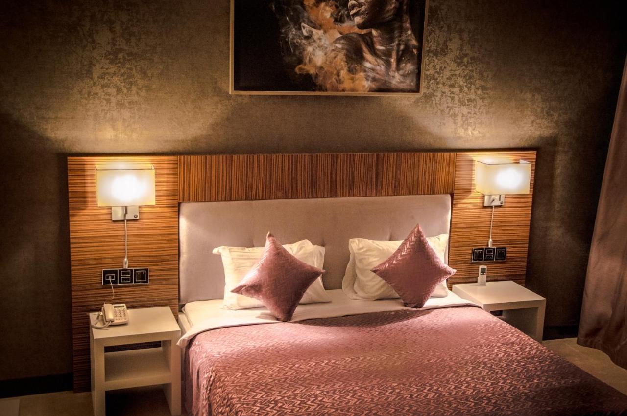 Hillmond'S Boutique Hotel Bakoe Buitenkant foto